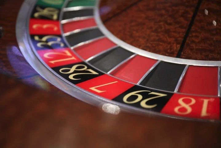 Une roue de casino