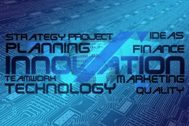 Une stratégie autour du réapprovisionnement permet à une entreprise d'optimiser ses coûts, d'améliorer la qualité de ses produits et de ses fournisseurs, de diversifier ses sources d'approvisionnement, de rationaliser et automatiser ses processus d'achat, de développer des relations durables avec ses fournisseurs, de gérer efficacement ses stocks, d'identifier les opportunités d'achat groupé et d'anticiper les tendances du marché pour répondre aux besoins futurs.